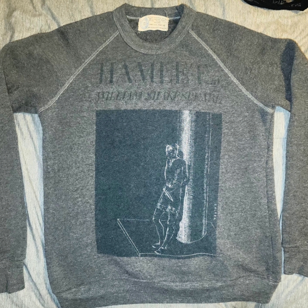 Shakespeare Hamlet sweatshirt